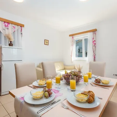 Rab Apartment