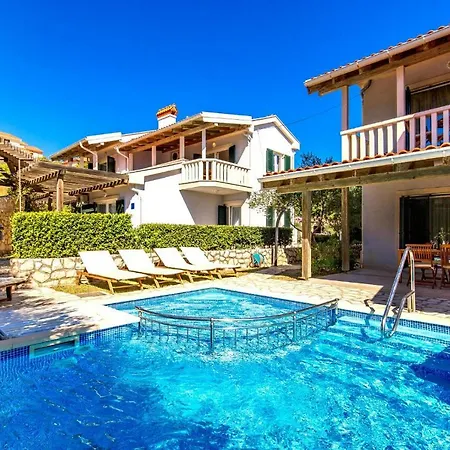 Rab Apartment *